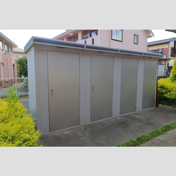 現地周辺 (倉庫)