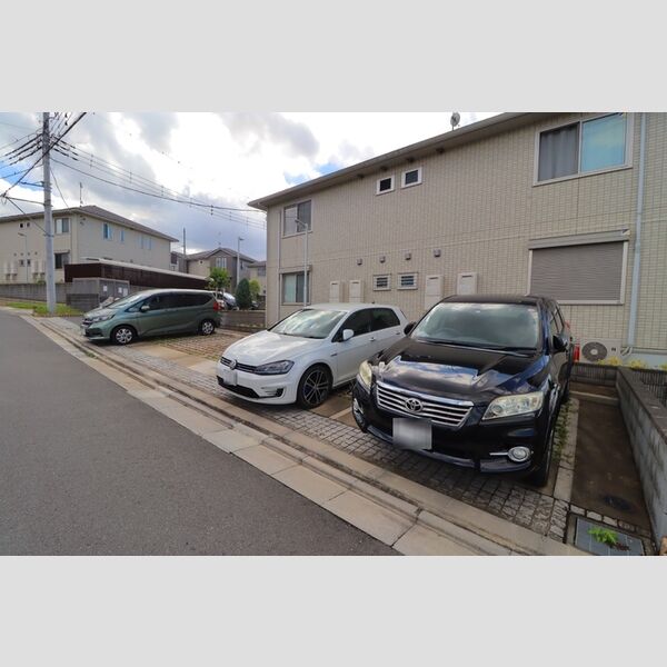 駐車場 (駐車場)