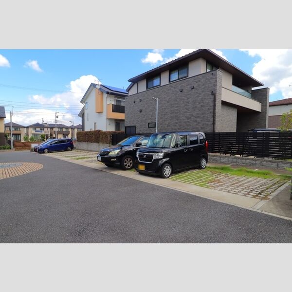 駐車場 (駐車場)