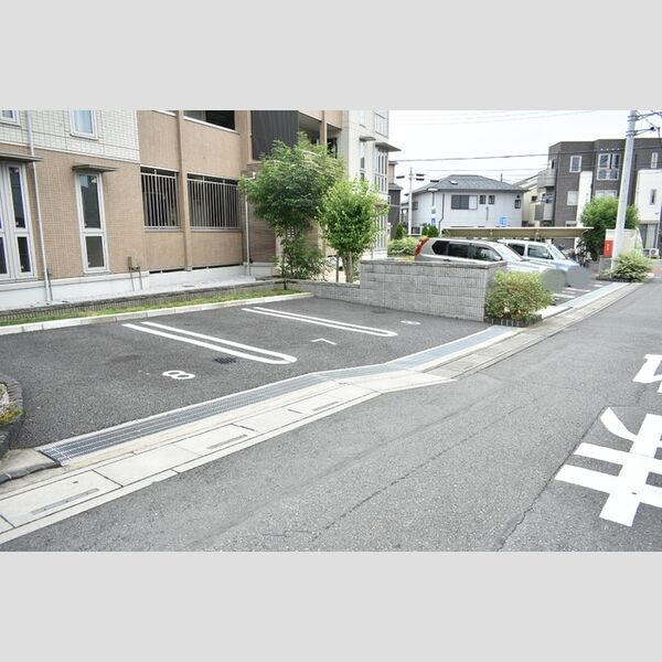 駐車場 (駐車場)