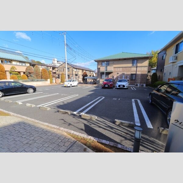 駐車場 (駐車場)