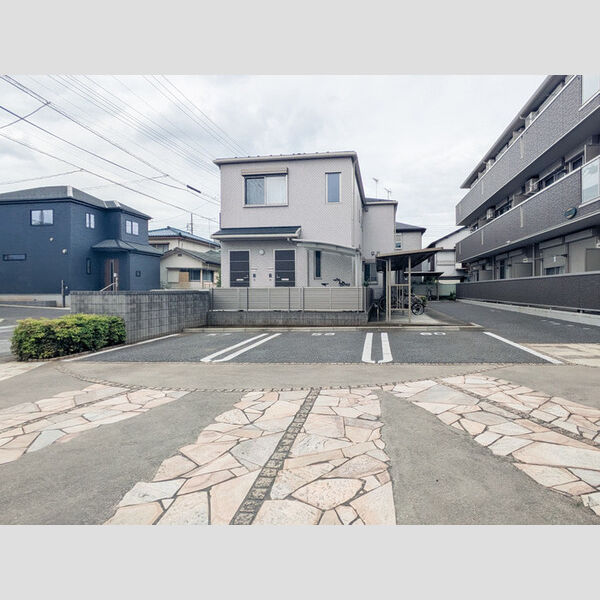 駐車場 (駐車場)