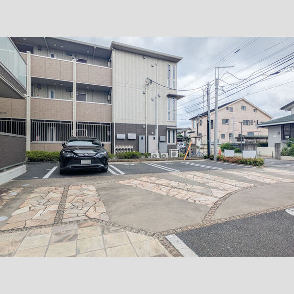 駐車場 (駐車場)