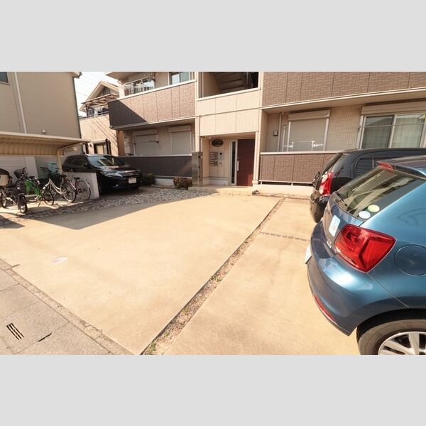 駐車場 (駐車場)