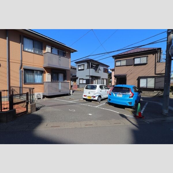 駐車場 (駐車場)
