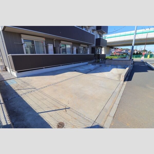 駐車場 (駐車場)