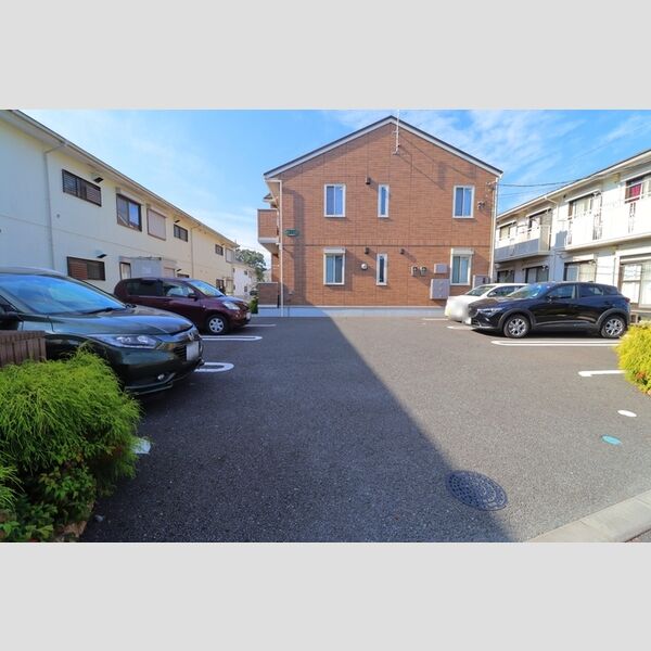 駐車場 (駐車場)