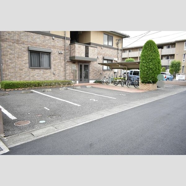 駐車場 (駐車場)