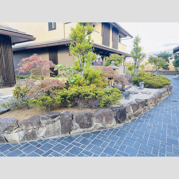 エントランス (エントランス)