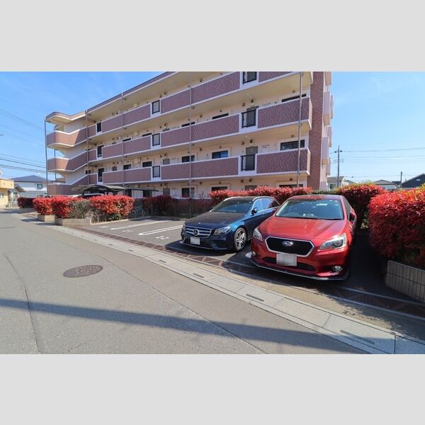 駐車場 (駐車場)