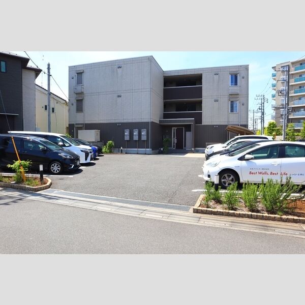 駐車場 (駐車場)