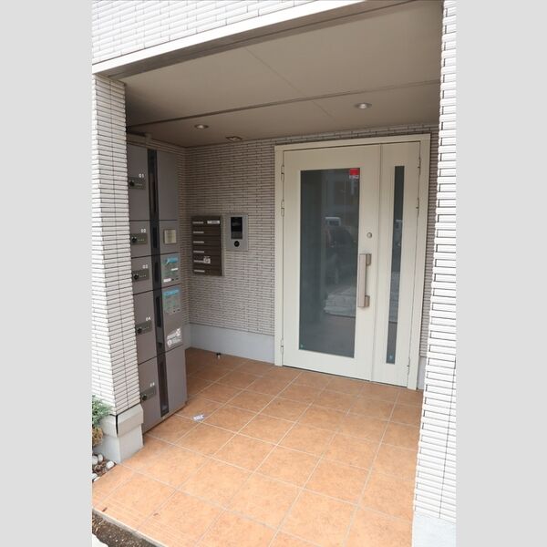 エントランス (エントランス)