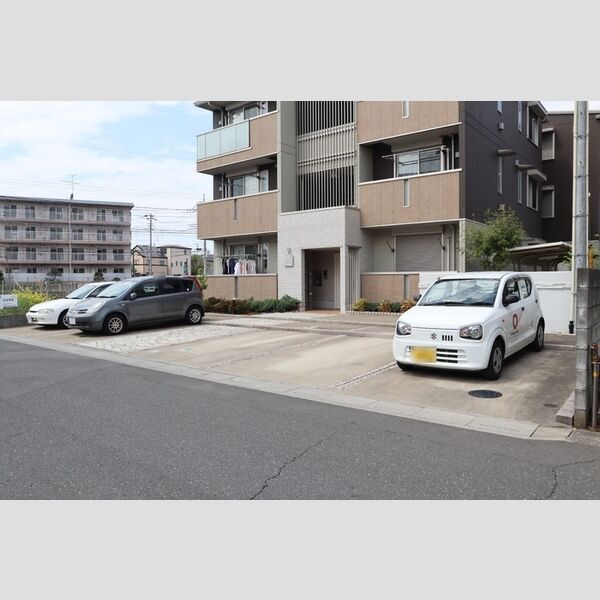 駐車場 (駐車場)