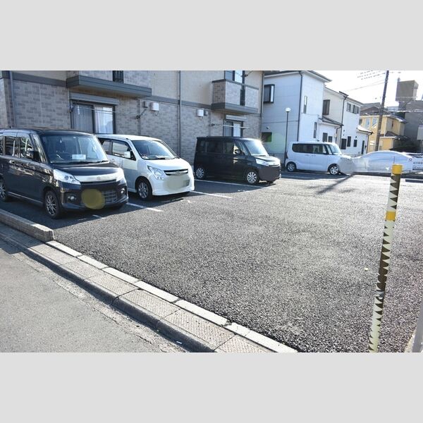 駐車場 (駐車場)