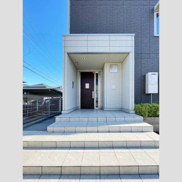 エントランス (エントランス)