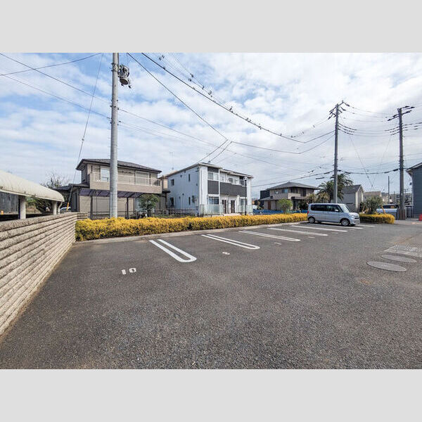 駐車場 (駐車場)