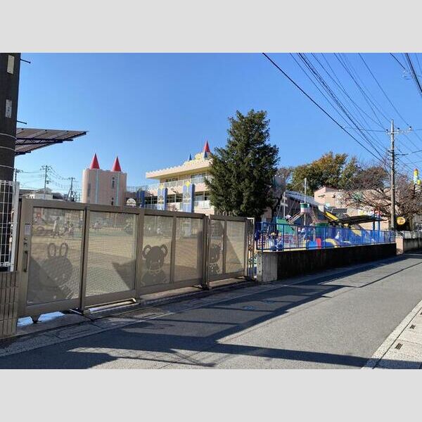 現地周辺 (こまどり幼稚園　(280m))