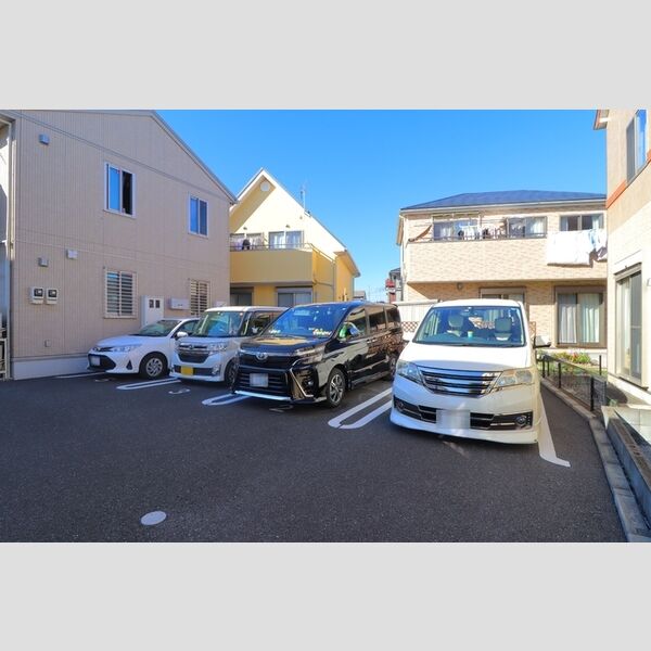駐車場 (駐車場)