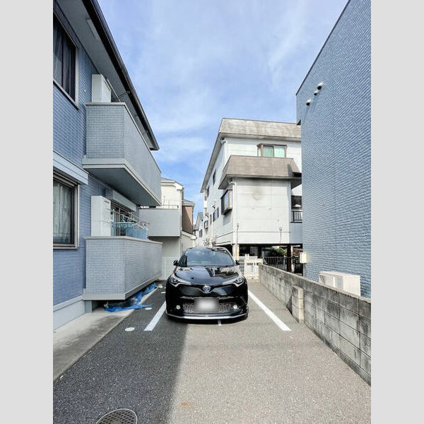 駐車場 (駐車場)