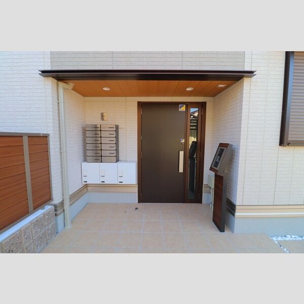 エントランス (エントランス)