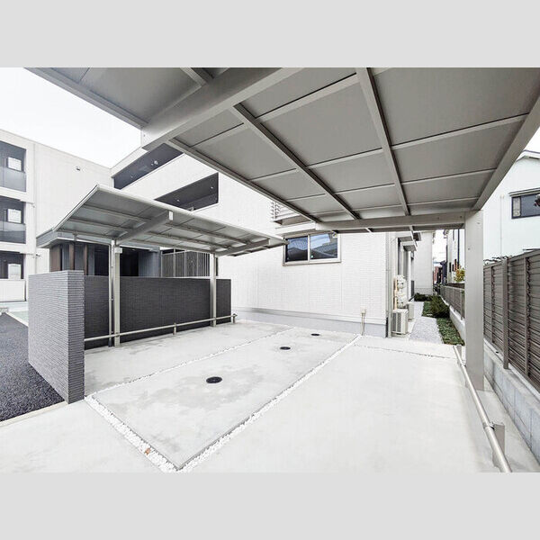 現地周辺 (駐輪場)