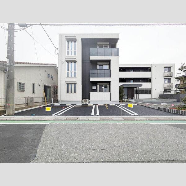 駐車場 (駐車場)