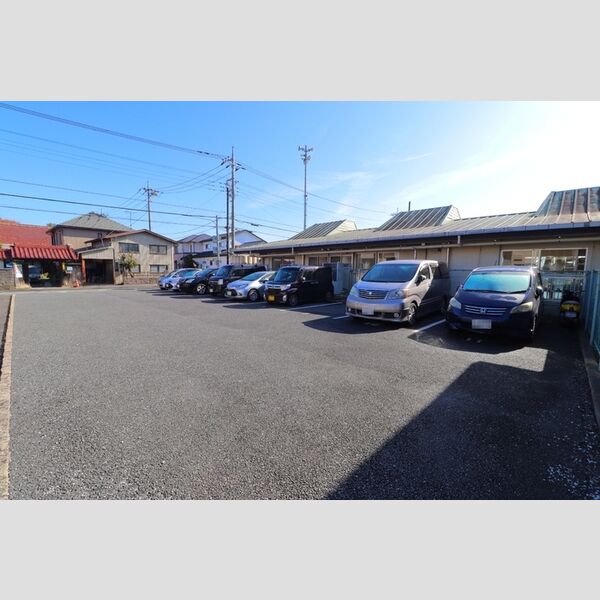 駐車場 (駐車場)