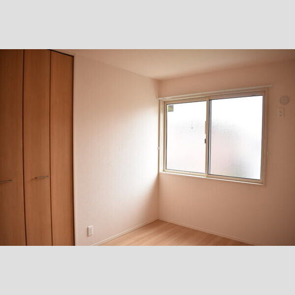 その他 (北側洋室)