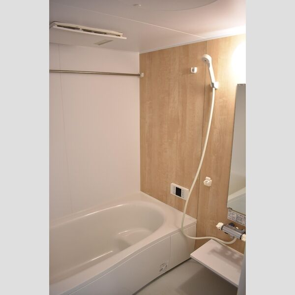 バス (浴室換気乾燥機付きバスルーム)
