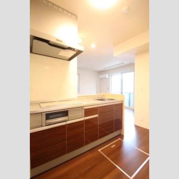 キッチン (対面式システムキッチン)