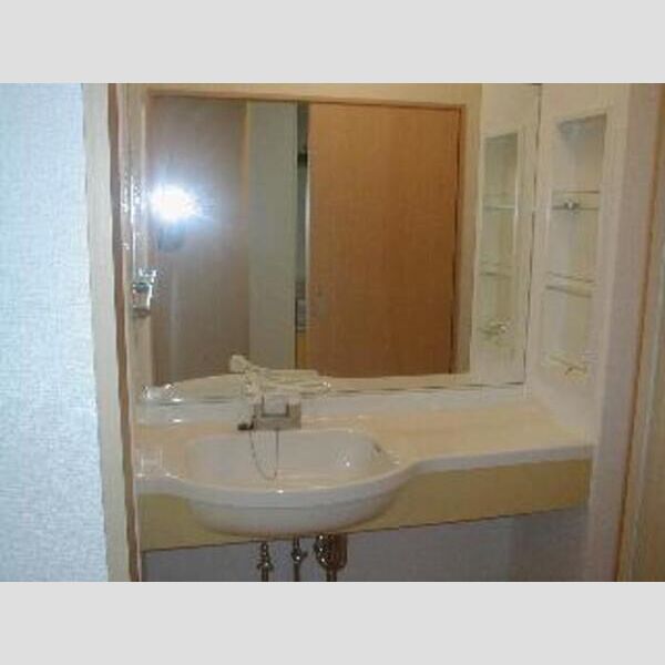 洗面所 (大きい洗面台♪)