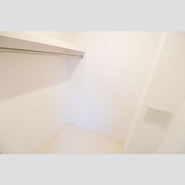 収納 (ウォークインクローゼット)