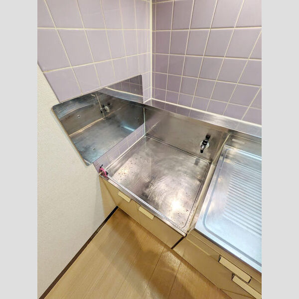 その他設備 (コンロ置き場)
