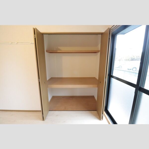 収納 (押入(洋室6帖①))