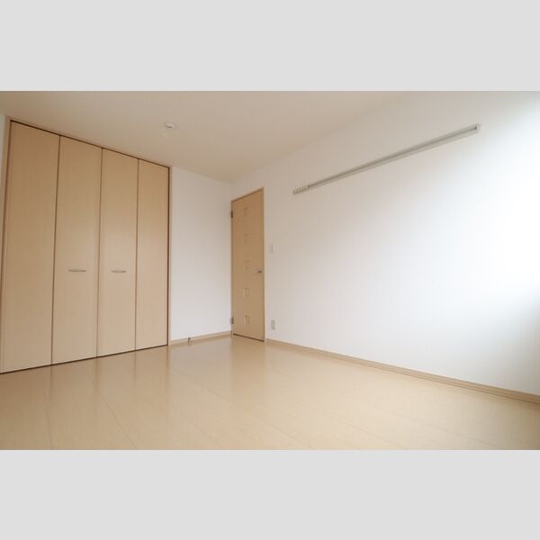 その他 (洋室6帖①)