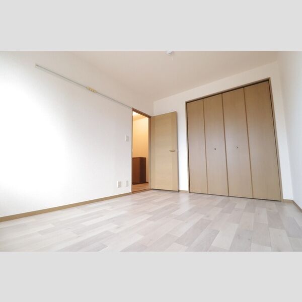 その他 (洋室6帖②)