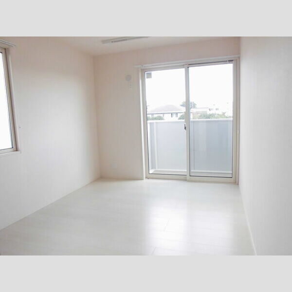 その他 (室内物干し付きの東側洋室♪)