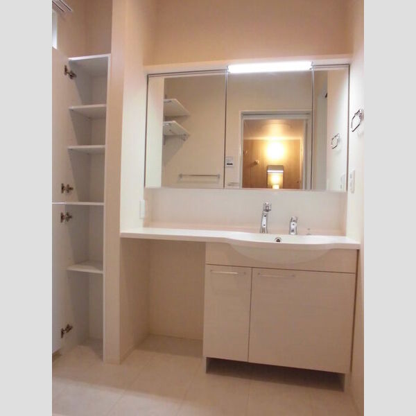 洗面所 (広々とした洗髪洗面化粧台♪)