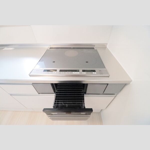 キッチン (グリル付きIH)