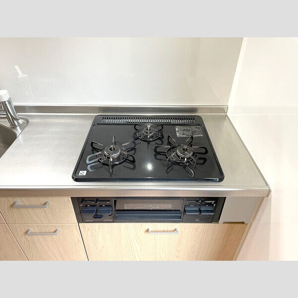 キッチン (3口ガスコンロ)