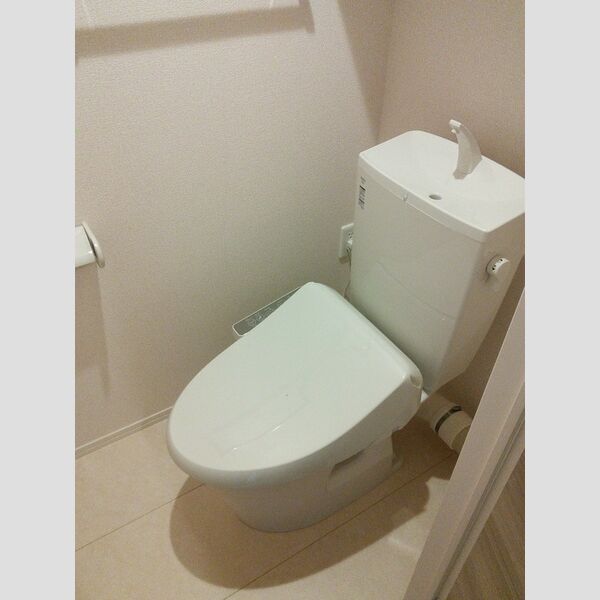 トイレ (温水洗浄暖房便座)