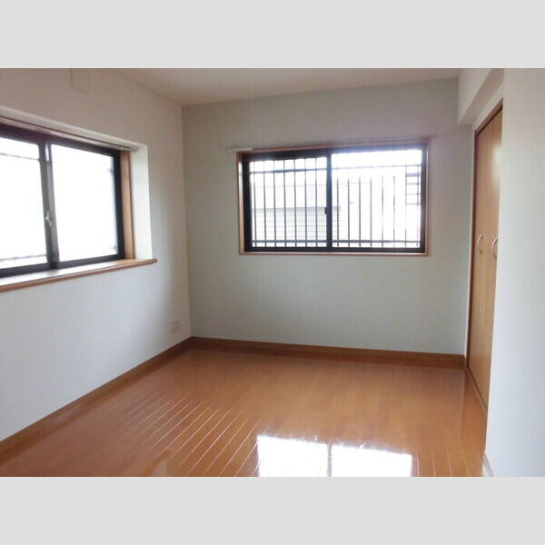 その他 (東側洋室♪)