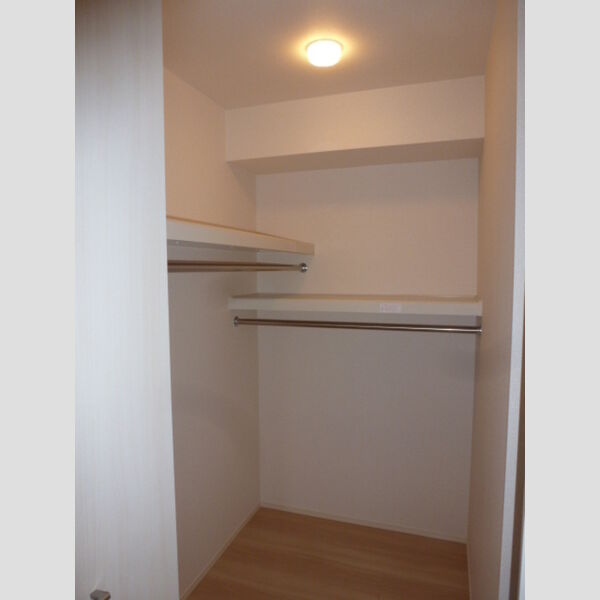 居室・リビング (ウォークインクローゼット付)