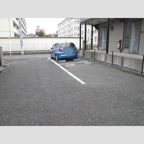 駐車場 (駐車場)