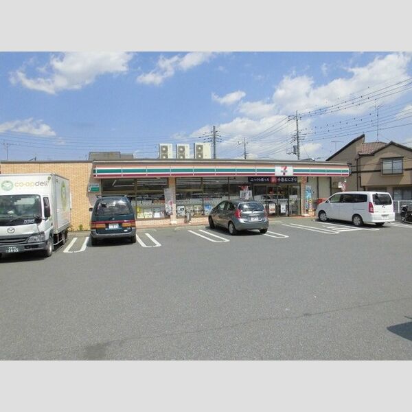 現地周辺 (セブンイレブンさいたま白鍬店(545m))