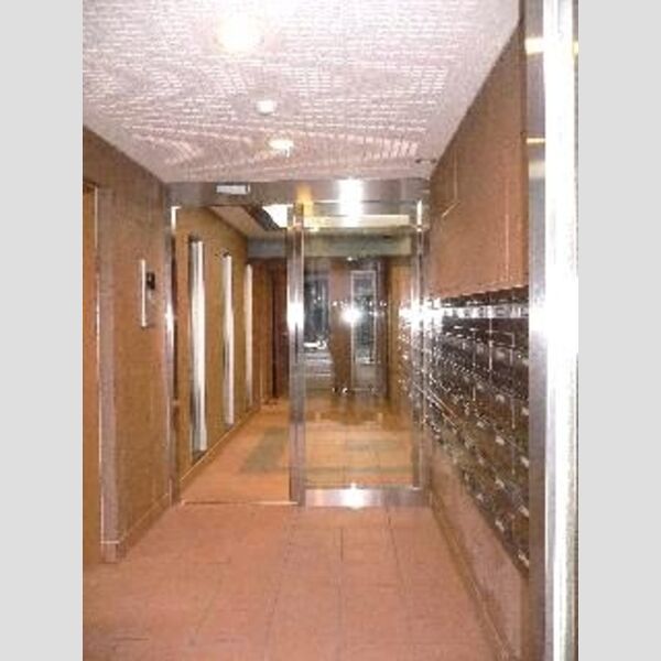 エントランス (エントランス)