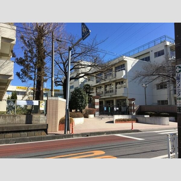 現地周辺 (さいたま市立沼影小学校(572m))