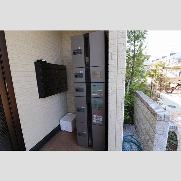 現地周辺 (宅配BOX)