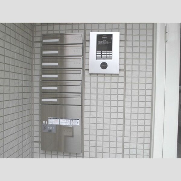 現地周辺 (オートロック・宅配BOX)