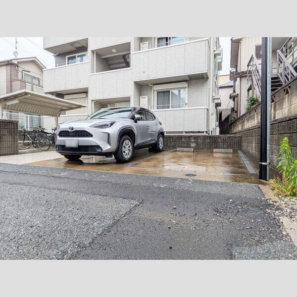 駐車場 (駐車場)